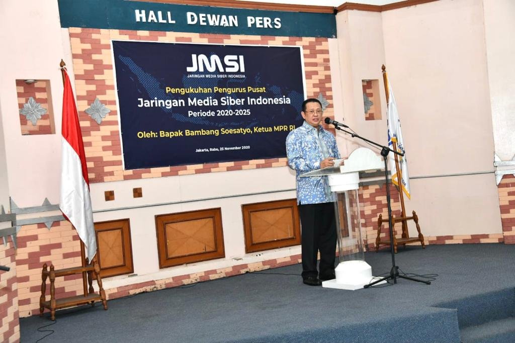 Lantik Pengurus JMSI Pusat, Bamsoet Ingatkan Bahaya Hoax Pandemi Covid-19