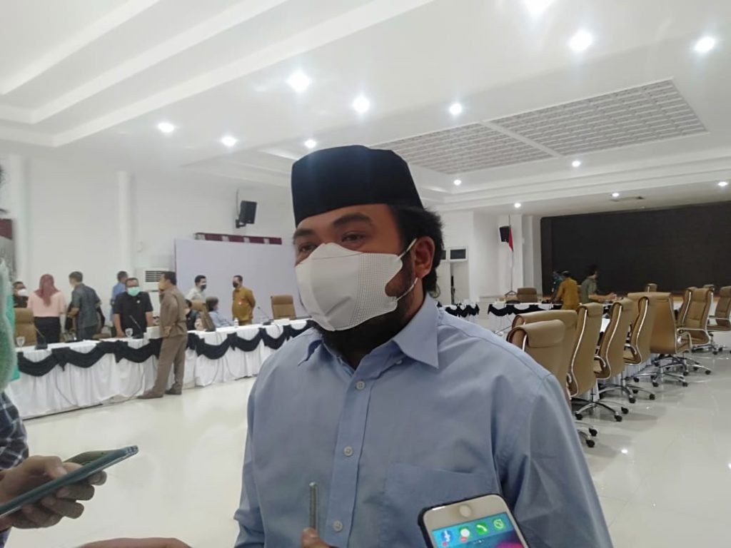Dewan Minta Disdikbud Tegur Sekolah yang Lakukan Penjualan LKS