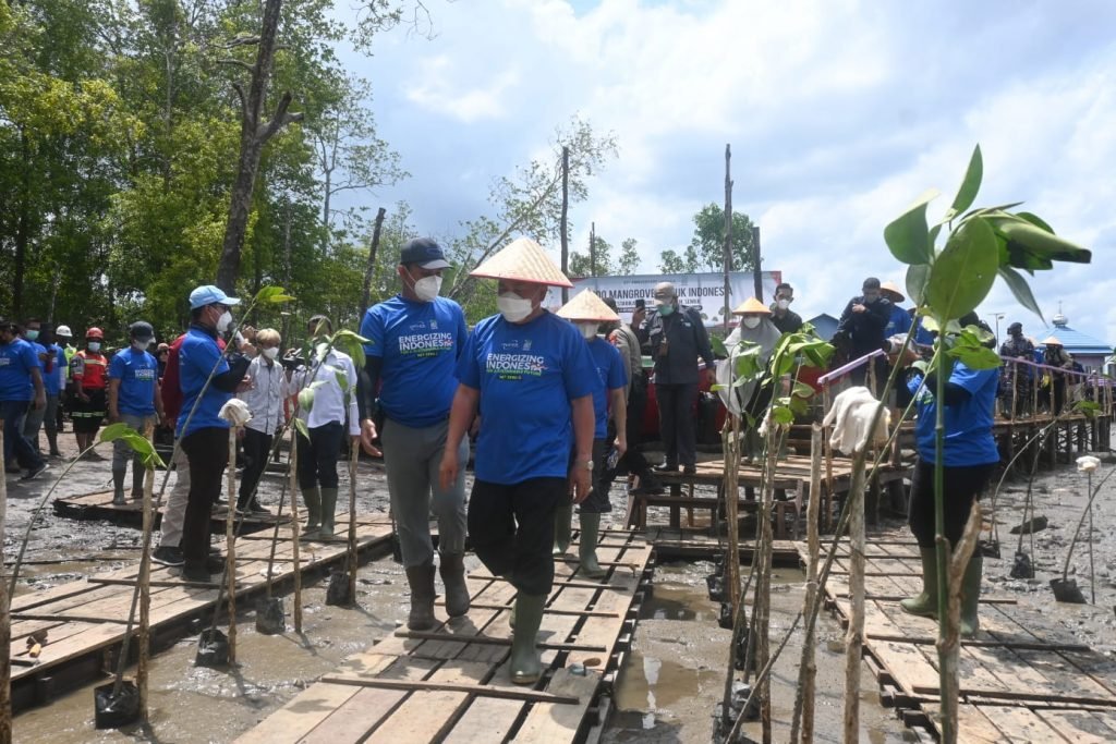 Isran Inginkan Perusahaan Jaga Lingkungan Demi Anak Cucu