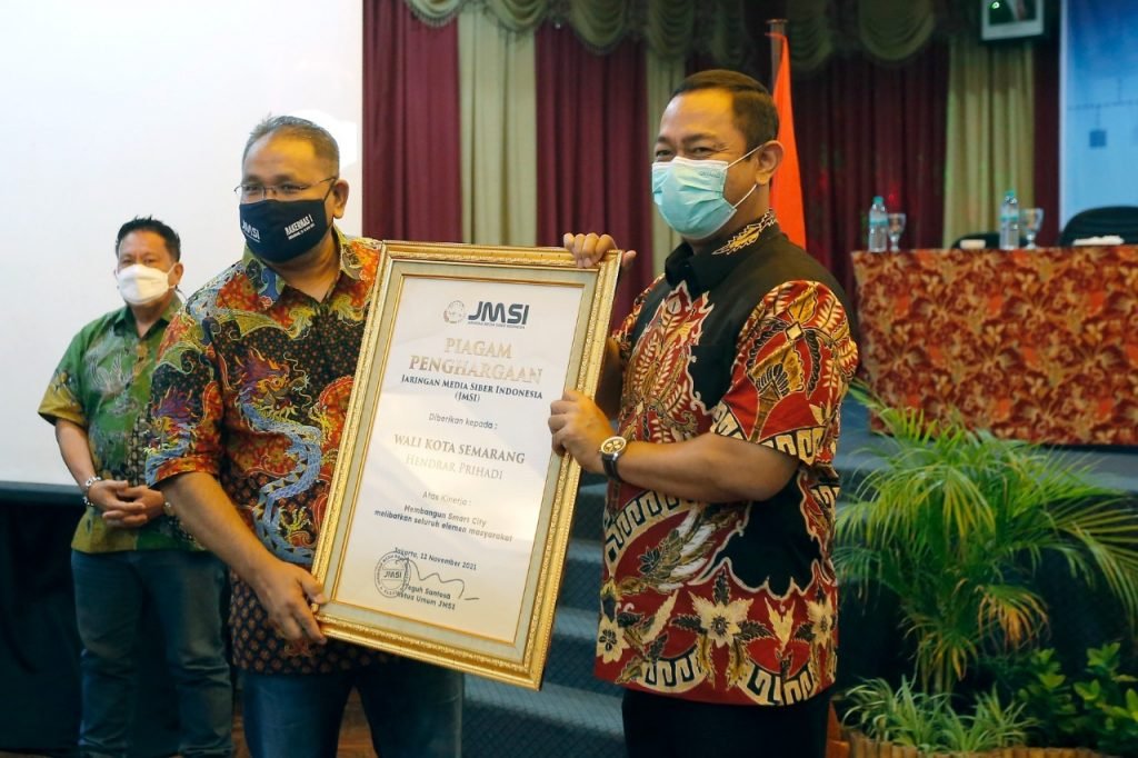 CCTV Sampai Tingkat RT, JMSI Berikan Penghargaan Pada Wali Kota Semarang