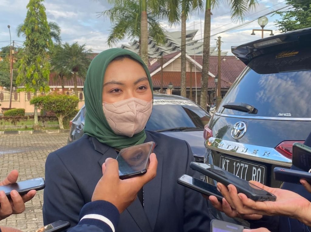 Banjir Sangatta, Sejumlah Bantuan Pribadi Dikirimkan Siti Rizky Amalia
