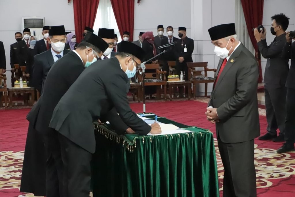 Lantik 154 Pejabat Kaltim, Isran: Jaga Kesolidan