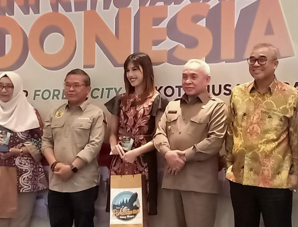 Wamen Ucapkan Selamat Ulang Tahun Untuk Isran Noor