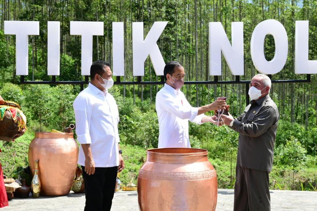 Anies dan Tsunami Isran Noor