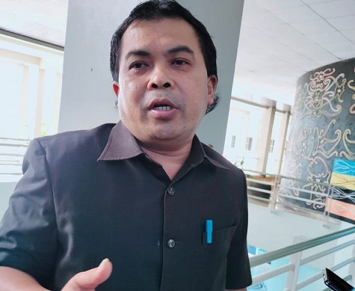 Agus Haris Minta Pemkot Sediakan Kendaraan Angkut Sampah Setiap RT