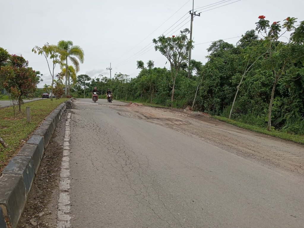 DPRD Kota Bontang Desak Pemkot Agar Segera Pasang Lampu Jalan Bonles