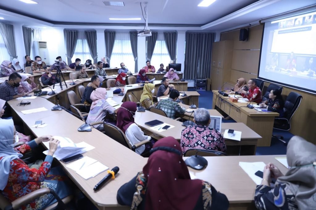 Penanggulangan Stunting Melalui Pendekatan Reduksi Kemiskinan