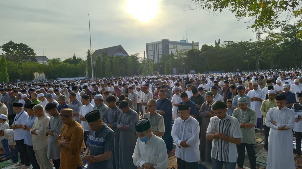 Muhammadiyah Salat Idulfitri di Gor Segiri