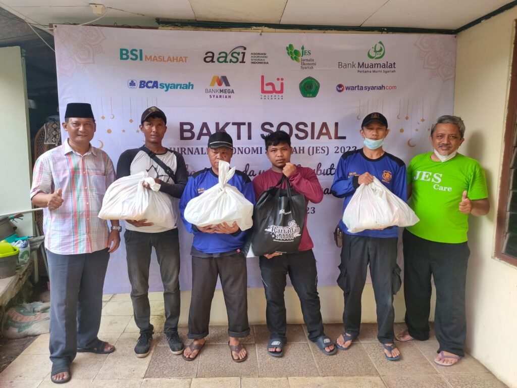 Ringankan Beban Masyarakat Kurang Mampu, JES Bagikan Paket Ramadan
