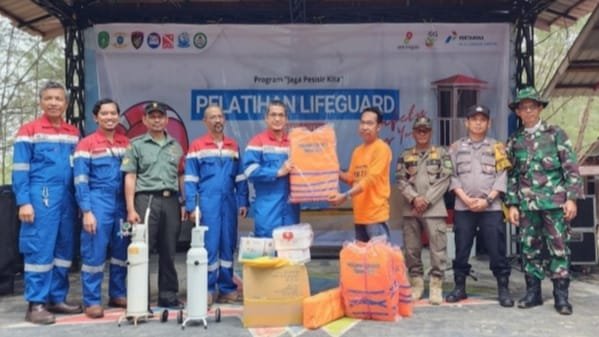 Tingkatkan Keselamatan Wisata, PHSS Gelar Pelatihan Lifeguard di Muara Badak