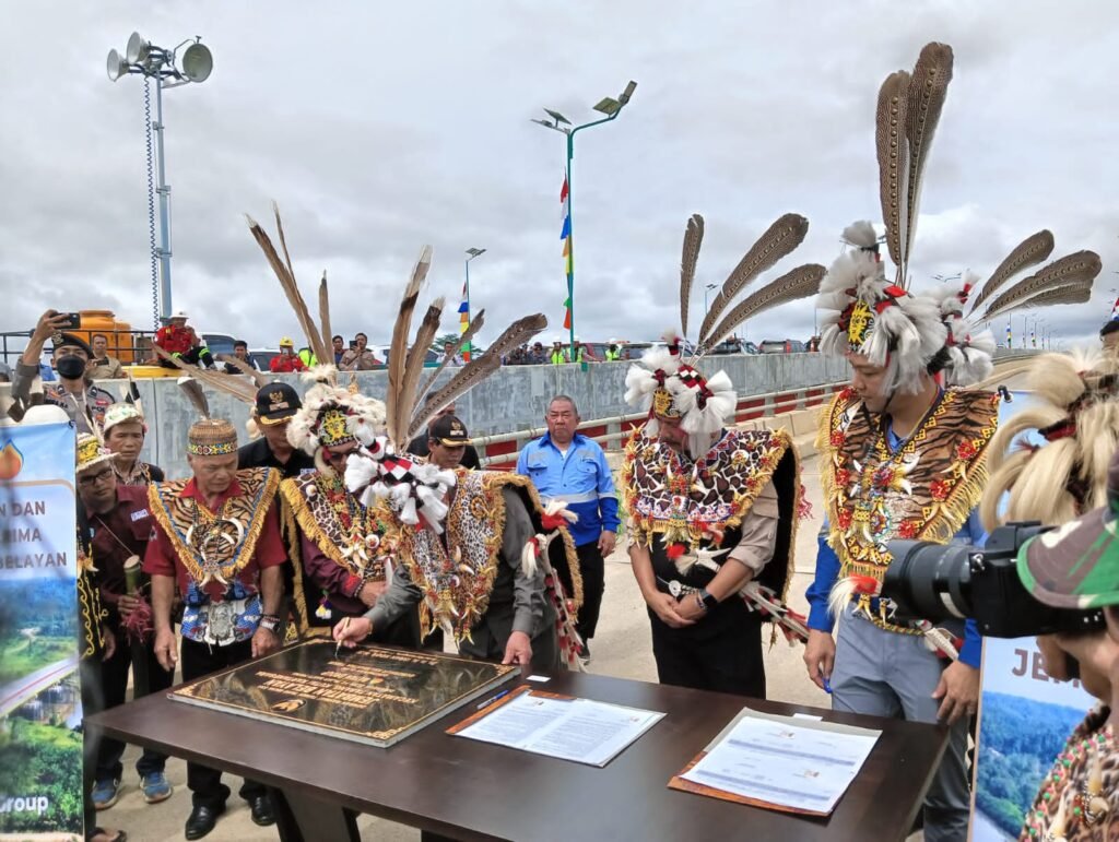 Isran Resmikan Jembatan Sungai Belayan, Telan Biaya Rp177 Miliar