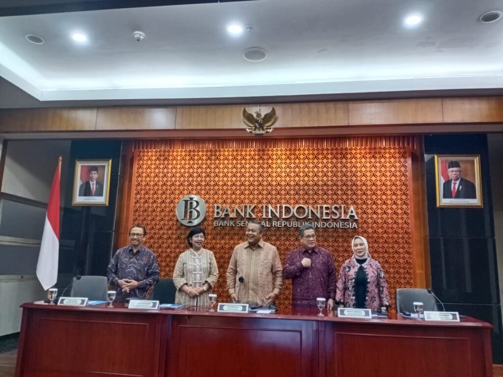 Dukung Ekonomi Domestik, BI Pertahankan Suku Bunga 5,75 Persen