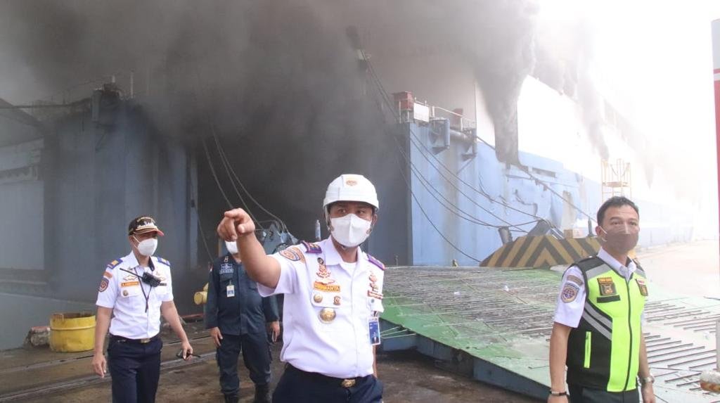 Kebakaran KM. Mutiara Berkah 1, 139 Penumpang dan ABK Berhasil Diselamatkan