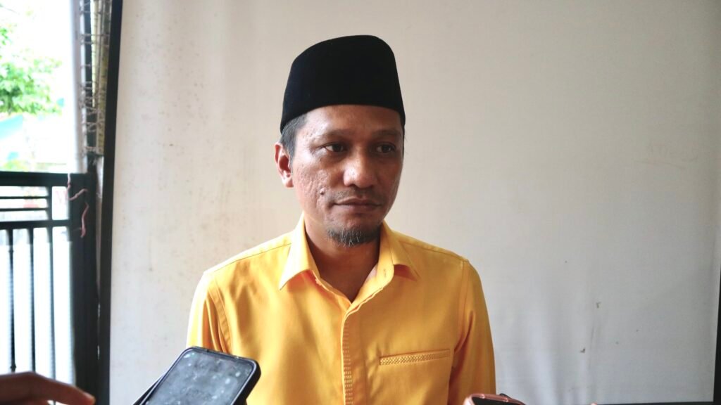 Diketahui salah satu partai yang mengusung Gibran sebagai Bakal Calon Wakil Presiden (Bacawapres) ialah Partai Golongan Karya (Golkar).