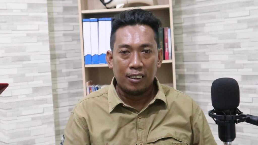 Kepala Desa Kersik Kecamatan Marangkayu Kutai Kartanegara, Jumadi, menekankan pentingnya kepemimpinan yang berlandaskan tanggung jawab dan amanah dalam mengelola desa.
