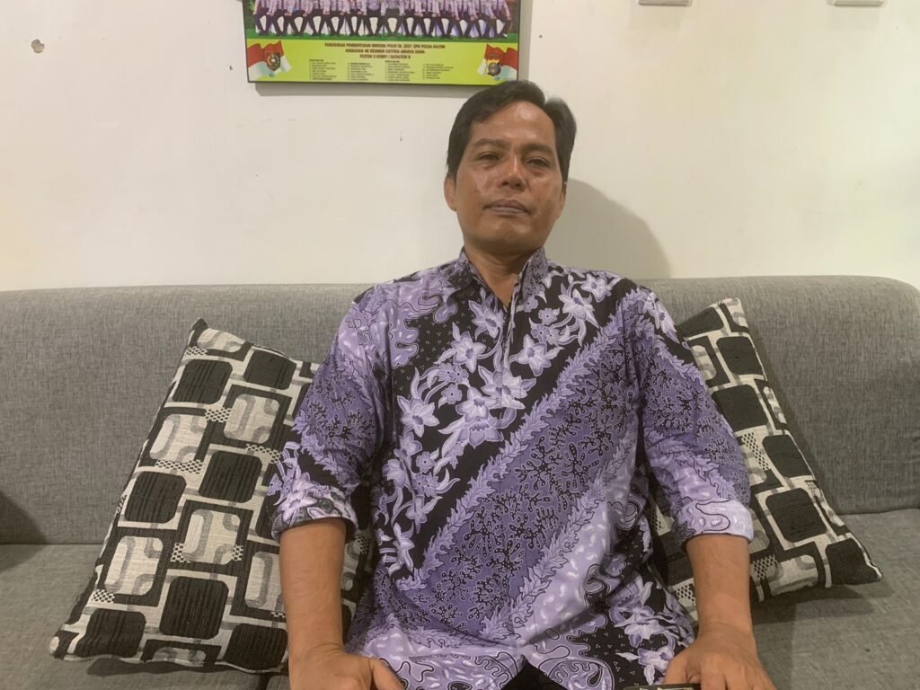 Kades Makarti Berharap Ada Rumah Sakit Dibangun di Desanya Kepala Desa Makarti, Hendra, mengungkapkan keinginannya agar desa yang dipimpinnya di Kecamatan Marang Kayu, Kutai Kartanegara itu memiliki infrastruktur rumah sakit.