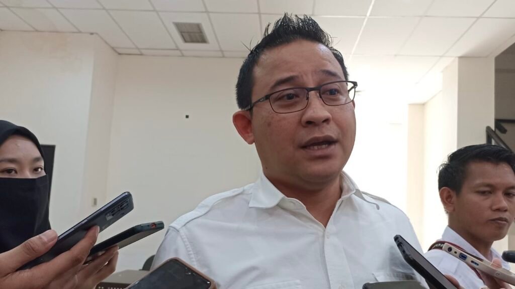 Sapto: Kendaraan dan Alat Berat Sumber  Pendapatan Daerah Terbesar, Tapi Belum Terkelola Baik Ketua Pansus DPRD Kaltim Pembahas Raperda Pajak dan Retribusi Daerah, Sapto Setyo Pramono,