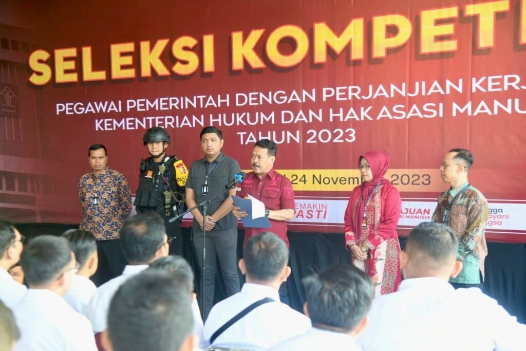 Kemenkumham Buka Lowongan PPPK, 2.648 Calon Peserta Masuki Seleksi Tahap Kedua Kementerian Hukum dan HAM (Kemenkumham) membuka lowongan bagi calon Pegawai Pemerintah dengan Perjanjian Kerja (PPPK).