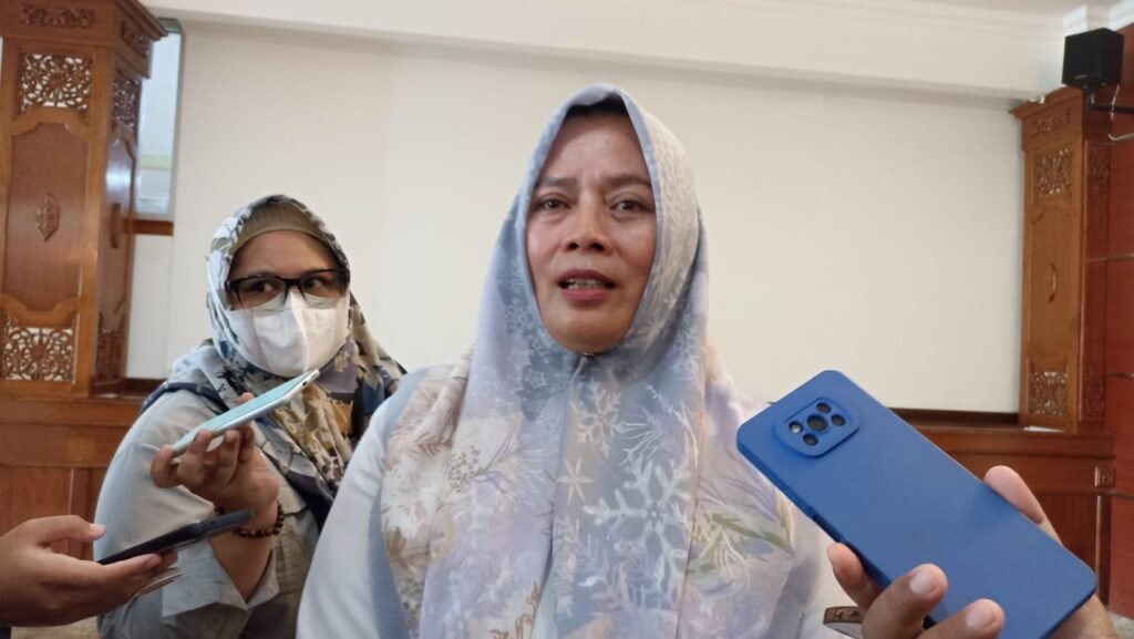 Kutim Dorong Partisipasi Kaum Disabilitas dalam Pemilu Melalui Sosialisasi dan Pelatihan Politik Badan Kesatuan Bangsa dan Politik (Kesbangpol) Kabupaten Kutai Timur (Kutim) telah menggelar Sosialisasi Pendidikan Politik yang secara khusus difokuskan pada kaum disabilitas.