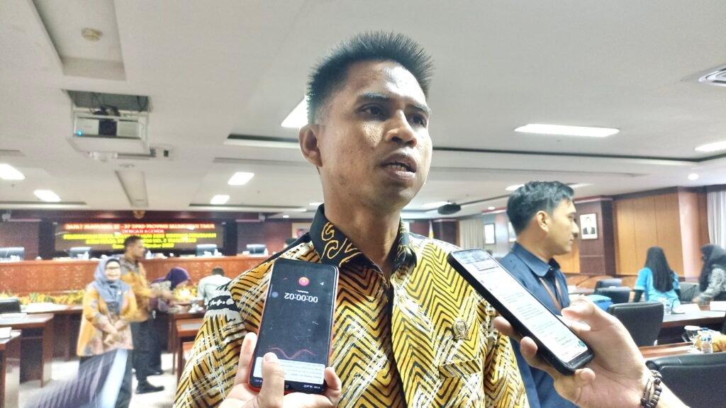 Anggota Komisi III DPRD Kalimantan Timur (Kaltim), Sutomo Jabir, melakukan Inspeksi Mendadak (Sidak) ke Rumah Sakit Umum Daerah (RSUD) Korpri Provinsi Kaltim atau RSUD Aji Muhammad Salehuddin II, beralamat di Jalan Wahid Hasyim I, Kota Samarinda.