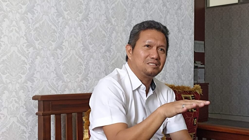 Pasar Pangan Murah, Langkah Tepat Kendalikan Inflasi di Kutai Timur Dinas Ketahanan Pangan (DKP) Kabupaten Kutai Timur (Kutim) telah meluncurkan program Pasar Pangan Murah, dalam upaya untuk menjaga stabilitas harga dan mengendalikan inflasi. Program ini berlangsung pada 17-20 Oktober 2023, dan memperoleh sambutan antusias dari masyarakat.