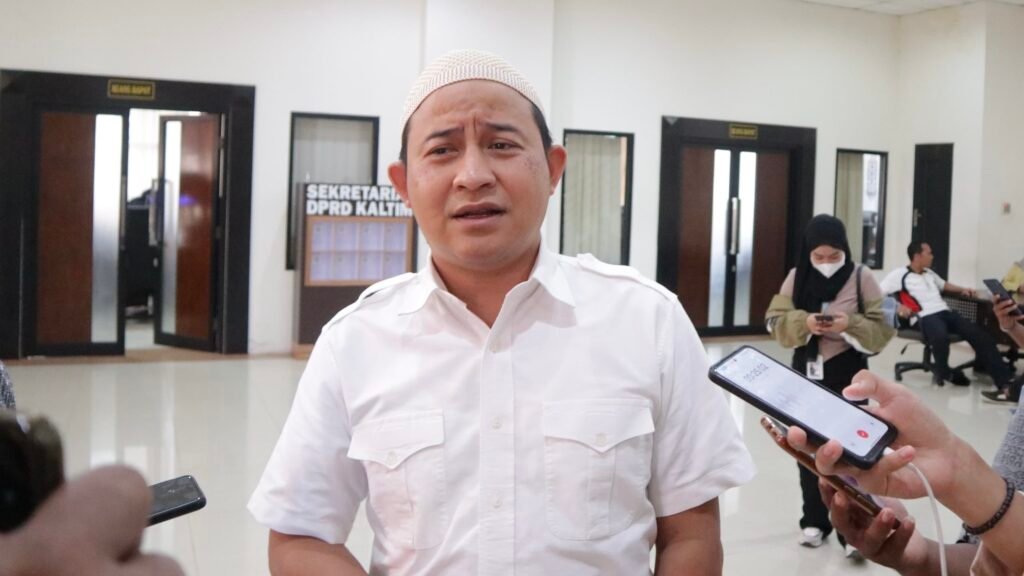 Anggota Komisi II DPRD Kalimantan Timur, Sapto Setyo Pramono, mengatakan serapan anggaran untuk Usaha Mikro Kecil dan Menengah (UMKM) di Kalimantan Timur (Kaltim) masih di bawah 60 persen, termasuk untuk sektor industri, pangan, dan lain sebagainya.