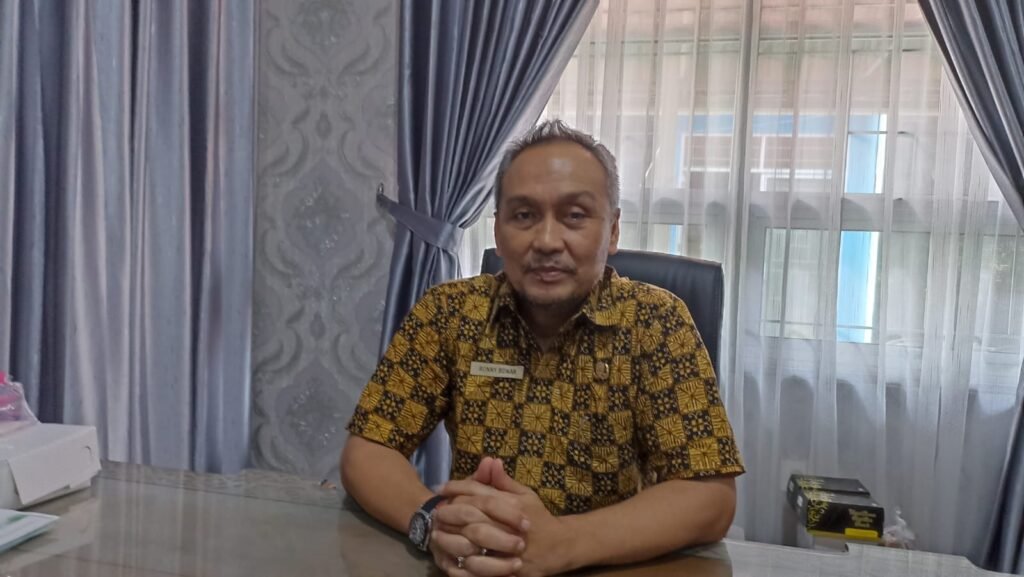 Posyandu Minim Peminat, Masyarakat Lebih Pilih Fasilitas Kesehatan Swasta Pelaksana tugas (Plt) Kepala Dinas Pengendalian Penduduk dan Keluarga Berencana (DPPKB) Kutai Timur (Kutim) Kalimantan Timur (Kaltim), Ronny Bonar menyoroti permasalahan serius terkait Posyandu di Kutim.