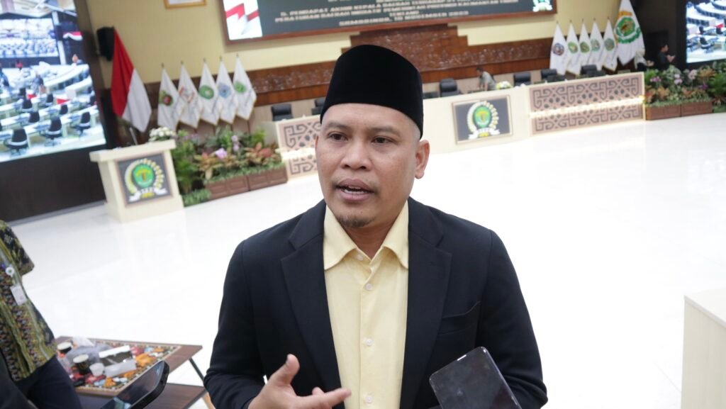Anggota Komisi IV DPRD Kaltim Dukung Telemedicine sebagai Solusi Kesehatan untuk Wilayah 3T Anggota Komisi IV DPRD Kalimantan Timur Salehuddin, mendukung penerapan telemedicine atau pengobatan jarak jauh.