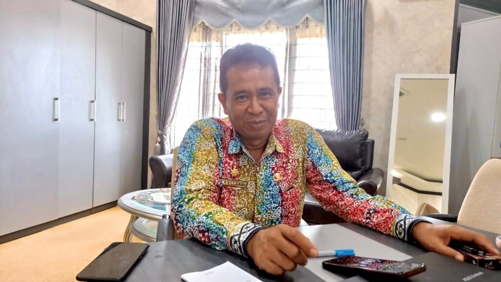 Mulyono: Tahun Depan Setiap Sekolah di Kutim harus Miliki Akses Internet Disdikbud Kutai Timur (Kutim) Kalimantan Timur (Kaltim) memastikan bahwa setiap sekolah memiliki akses internet.