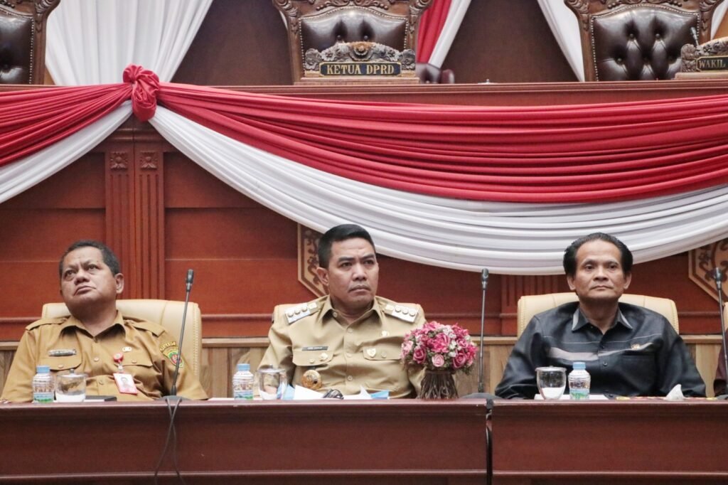 Polemik Revitalisasi Pasar Pagi Samarinda, Wali Kota Menjamin Perencanaan Relokasi dengan Teliti Rencana revitalisasi Pasar Pagi telah menimbulkan perdebatan sengit antara para pedagang dengan Pemerintah Kota Samarinda, Kalimantan Timur (Kaltim).