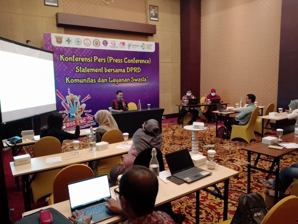 LARAS Foundation Ajak Masyarakat Lawan Stigma Negatif Terhadap Penderita TBC Dalam upaya menghadapi stigma yang melekat pada penderita Tuberkulosis (TBC), Direktur Yayasan Lembaga Advokasi dan Rehabilitasi Sosial (LARAS) Foundation, Andi Muhammad Aslam menegaskan perlunya mengubah persepsi masyarakat terhadap penyakit ini.