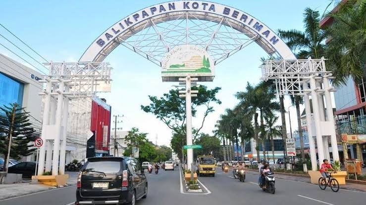 Balikpapan Dipilih Sebagai Pilot Project Vaksin DBD Asal Jepang Kota Balikpapan dipilih sebagai pilot project pemberian vaksin DBD asal Jepang Takeda oleh Pemerintah Provinsi Kalimantan Timur (Kaltim) dalam upaya menurunkan angka kesakitan dan kematian akibat Demam Berdarah Dengue (DBD).