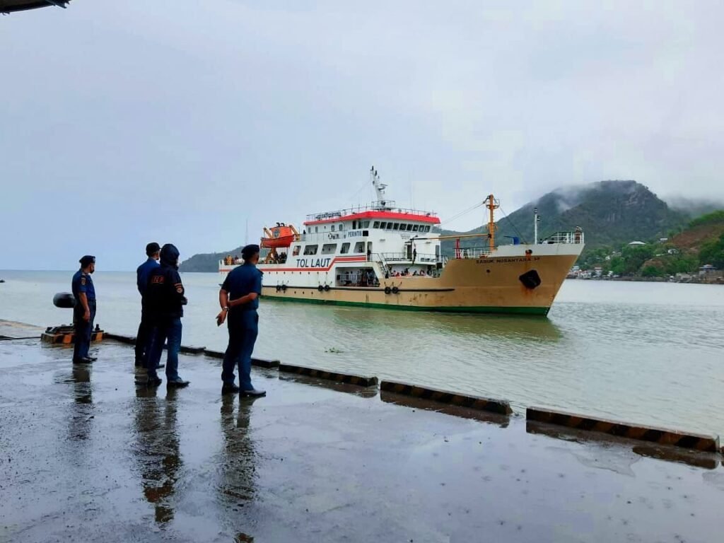 Ditjen Hubla Kemenhub Tambah Pelabuhan Layanan Perintis Direktorat Jenderal Perhubungan Laut, Kementerian Perhubungan terus berupaya hadir dan melayani masyarakat di wilayah terpencil.