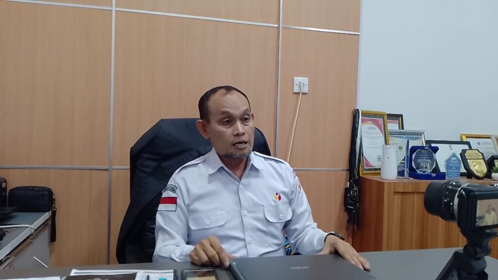 Bawaslu Samarinda Terus Dalami Video Viral Afif Rayhan Harun Anggota Komisi I DPRD Kota Samarinda Provinsi Kalimantan Timur (Kaltim) Afif Rayhan Harun, penuhi panggilan Badan Pengawas Pemilihan Umum (Bawaslu) Samarinda.