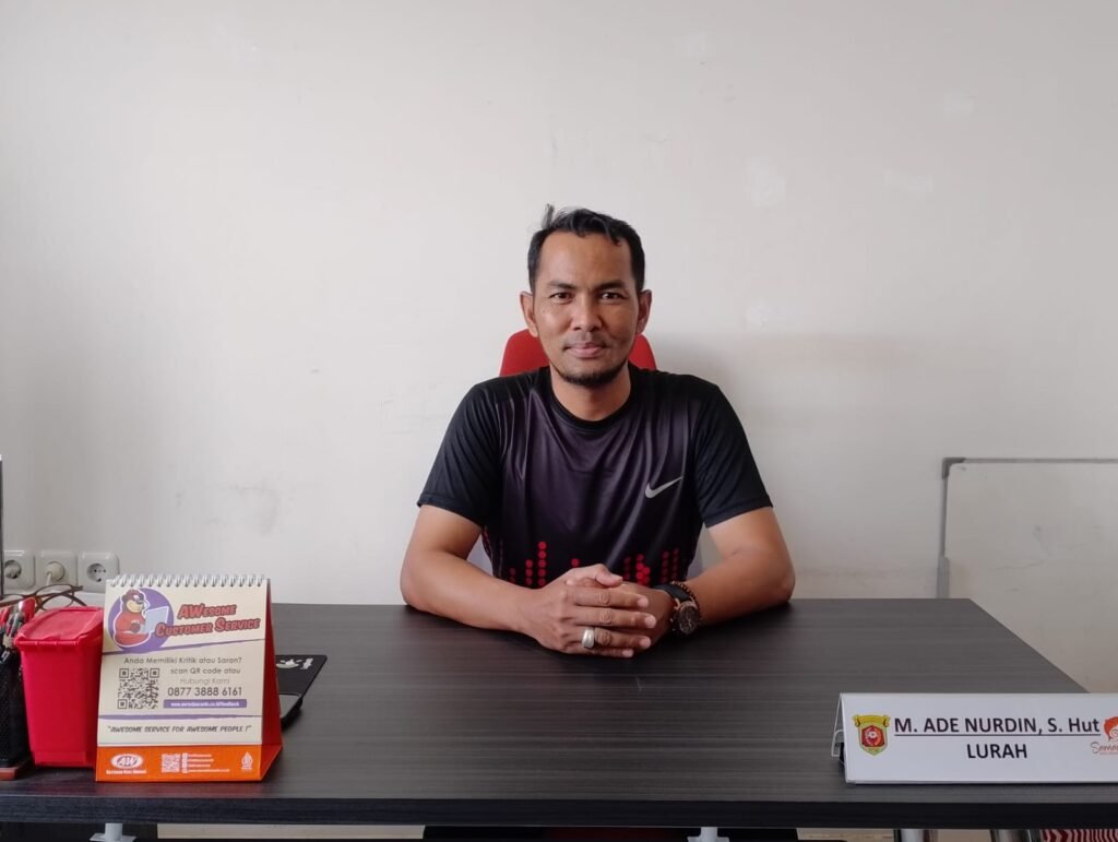 Lurah Rapak Dalam Ajak Warga Jaga Kerukunan Jelang Pemilu 2024 Beberapa hari menuju pelaksanaan Pemilihan Umum (Pemilu) 2024, Lurah Rapak Dalam, M Ade Nurdin mengimbau warganya menjaga kerukunan dan kedamaian di tengah gejolak kampanye politik.