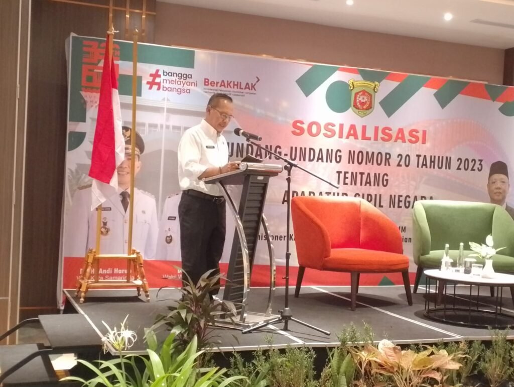 Wali Kota Samarinda Kalimantan Timur (Kaltim) Andi Harun mengajak seluruh Aparatur Sipil Negara (ASN) bersinergi dalam menerapkan Undang-Undang Nomor 20 Tahun 2023 tentang ASN (UU ASN 2023) demi pelayanan publik yang lebih baik.