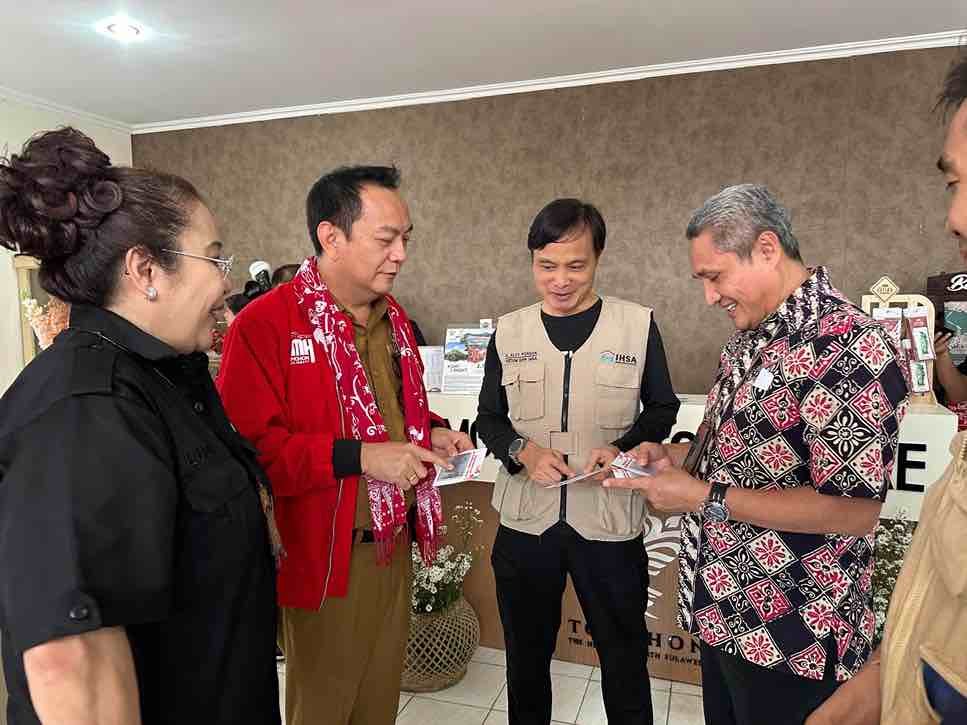 Proaktif Wujudkan Digitalisasi Ekosistem Pariwisata, BNI Dukung Tomohon Visitor Centre Wujudkan, dan mendukung program pemerintah pusat dan daerah, PT Bank Negara Indonesia (Persero) Tbk atau BNI, berpartisipasi dalam peluncuran Tomohon Visitor Centre, berlangsung di kompleks wisata Air Terjun Tekaan Telu, Tomohon Utara, Selasa (30/1/2024).
