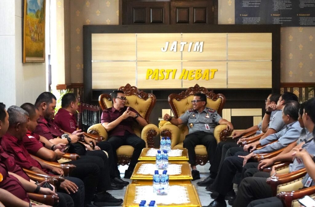 Kanwil Kementerian Hukum dan HAM (Kemenkumham) Kalimantan Timur (Kaltim) melakukan studi tiru ke Kanwil Kemenkumham Jawa Timur (Jatim), Selasa (6/2/2024).