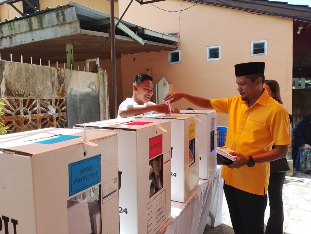 Nidya Listiyono Ingatkan Pentingnya Hak Suara dan Cegah Golput di Pemilu 2024 Ketua Komisi II DPRD Kalimantan Timur (Kaltim), Nidya Listiyono, menegaskan pentingnya peran aktif warga negara dalam mensukseskan proses Pemilihan Umum (Pemilu) 2024.