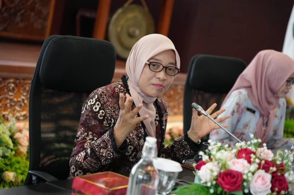 Sekretaris Daerah (Sekda) Provinsi Kalimantan Timur (Kaltim) Sri Wahyuni meminta agar hotel-hotel bisa memberikan pelayanan dengan baik untuk peserta dan tamu undangan Musabaqah Tilawatil Qur’an (MTQ) Nasional XXX Tahun 2024.