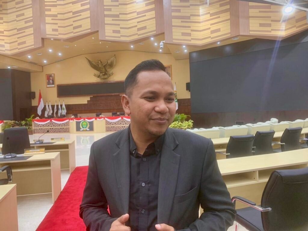 Penyerapan Tenaga Kerja Lokal Harus Lebih Besar, DPRD Ingatkan Pentingnya Skill Anggota Komisi III DPRD Kalimantan Timur (Kaltim) M Udin mengatakan banyak kesenjangan terjadi di perusahaan terkait penyerapan tenaga kerja lokal.