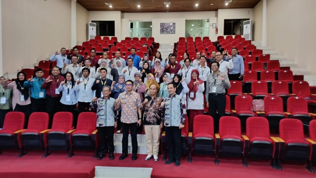 Wali Kota Samarinda Kalimantan Timur (Kaltim), Andi Harun, menekankan pentingnya meningkatkan daya saing individu dan organisasi dalam sebuah organisasi pemerintahan.