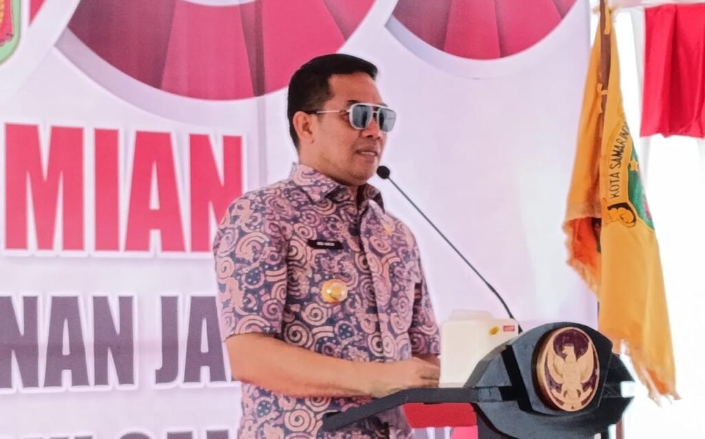 Andi Harun Ajak Seluruh OPD Memiliki Semangat Pejuang dalam Bekerja "Kita semua bisa menjadi pekerja keras, tapi tidak semua pekerja keras memiliki semangat pejuang. Kita harus menjalankan tugas bukan hanya karena perintah, tetapi juga karena cinta pada daerah ini," ujarnya, Jumat (1/3/2024).