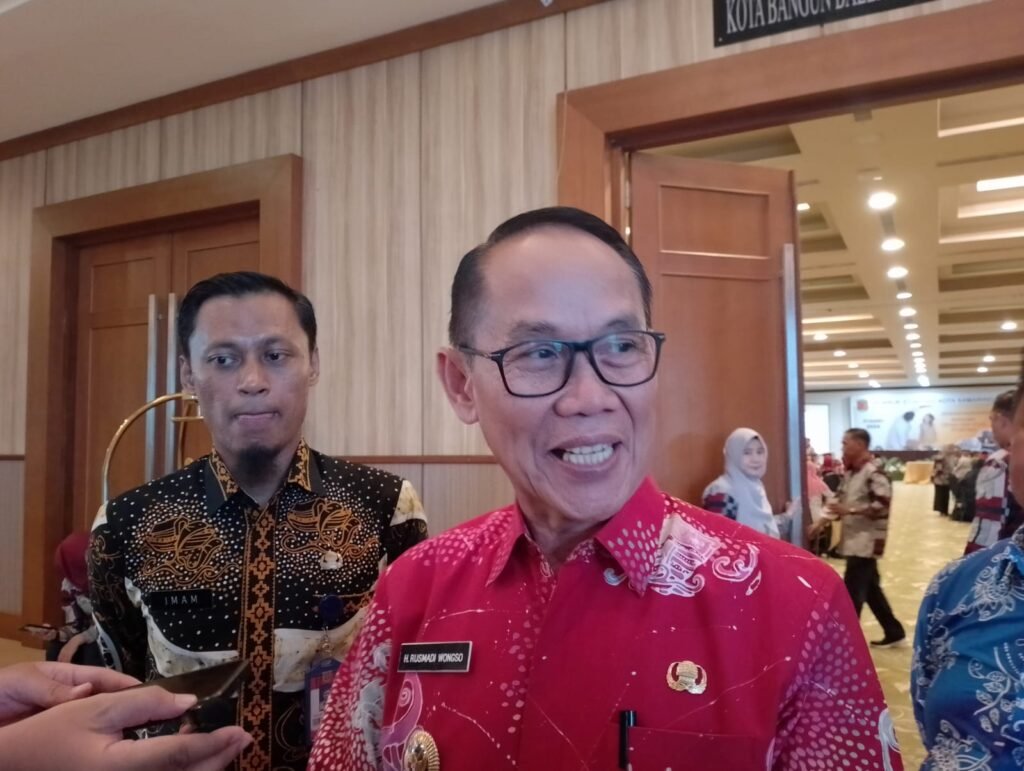 Tekan Stunting, Aplikasi Amantumbata Kecamatan Samarinda Ulu Diapresiasi Pemkot Pemerintah Kota Samarinda, Kalimantan Timur (Kaltim) memberikan apresiasi kepada Kecamatan Samarinda Ulu atas inovasi yang diwujudkan dalam Aplikasi Amantumbata.