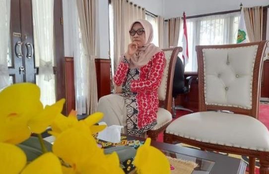 Data BPS Jadi Penentu Kebijakan Pemda, Ini Contohnya Sekretaris Daerah (Sekda) Kalimantan Timur (Kaltim), Sri Wahyuni, mengatakan rilis data Badan Pusat Statistik (BPS) Provinsi Kaltim menjadi sumber informasi dan penentu kebijakan yang akan ditentukan Pemerintah Daerah, terutama Pemprov Kaltim.