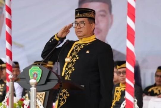 Jawab Tantangan IKN, Akmal Malik Minta Seluruh Anak PPU Harus Sekolah Penjabat (Pj) Gubernur Kalimantan Timur (Kaltim) Akmal Malik menegaskan pemerintah daerah perlu meningkatkan sumber daya manusia (SDM) melalui pendidikan yang baik.
