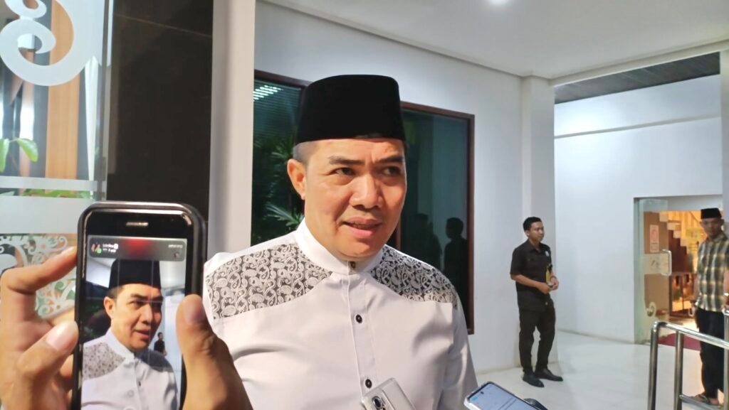 Pemkot Samarinda Wajibkan 50 Persen Produk UMKM dalam Parsel Lebaran Pemerintah Kota Samarinda Kalimantan Timur (Kaltim) mengeluarkan kebijakan baru yang bertujuan untuk mendorong pertumbuhan ekonomi Usaha Mikro Kecil Menengah (UMKM) di tengah momen Ramadan dan menjelang lebaran Idulfitri 1445 Hijriah.