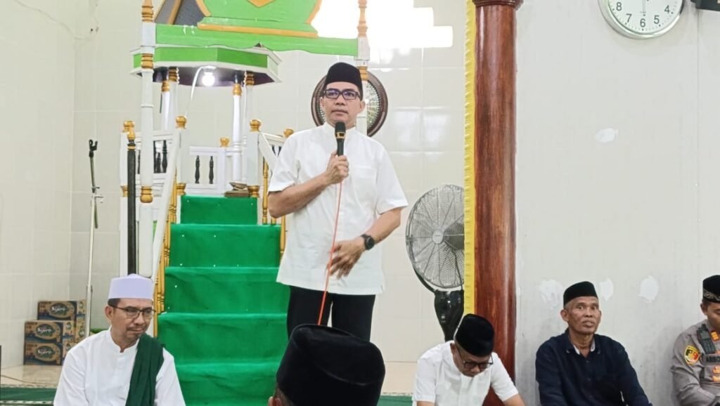 Gelar Safari Ramadan, Andi Harun Ajak Pererat Silaturahmi dan Sukseskan Program Pembangunan Pemerintah Kota (Pemkot) Samarinda Kalimantan Timur (Kaltim) memulai Safari Ramadan di Masjid Nurul Iman, Jalan Lempake Jaya, Kecamatan Samarinda Utara, Sabtu (16/3/2024).