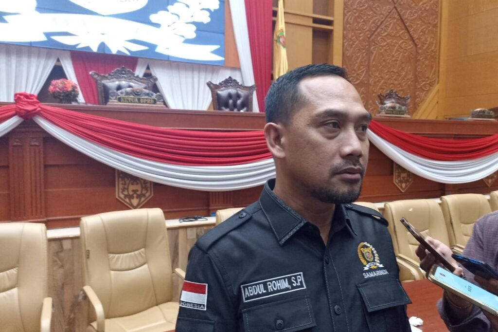 Ketua Pansus II DPRD Kota Samarinda, Kalimantan Timur (Kaltim) Abdul Rohim menyoroti beberapa aspek yang perlu diperhatikan dalam Raperda Jaminan Produk Halal dan Higienis.