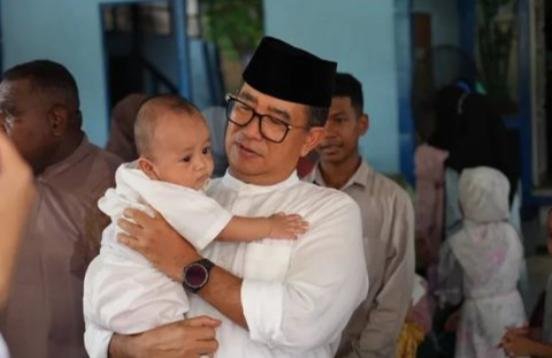 Bantu Yatim Piatu Tugas Bersama, Pj Gubernur Dorong Kepedulian Pemimpin dan Dermawan Penjabat (Pj) Gubernur Kalimantan Timur (Kaltim) Akmal Malik menegaskan membantu anak-anak yatim piatu merupakan tanggung jawab bersama negara dan masyarakat.